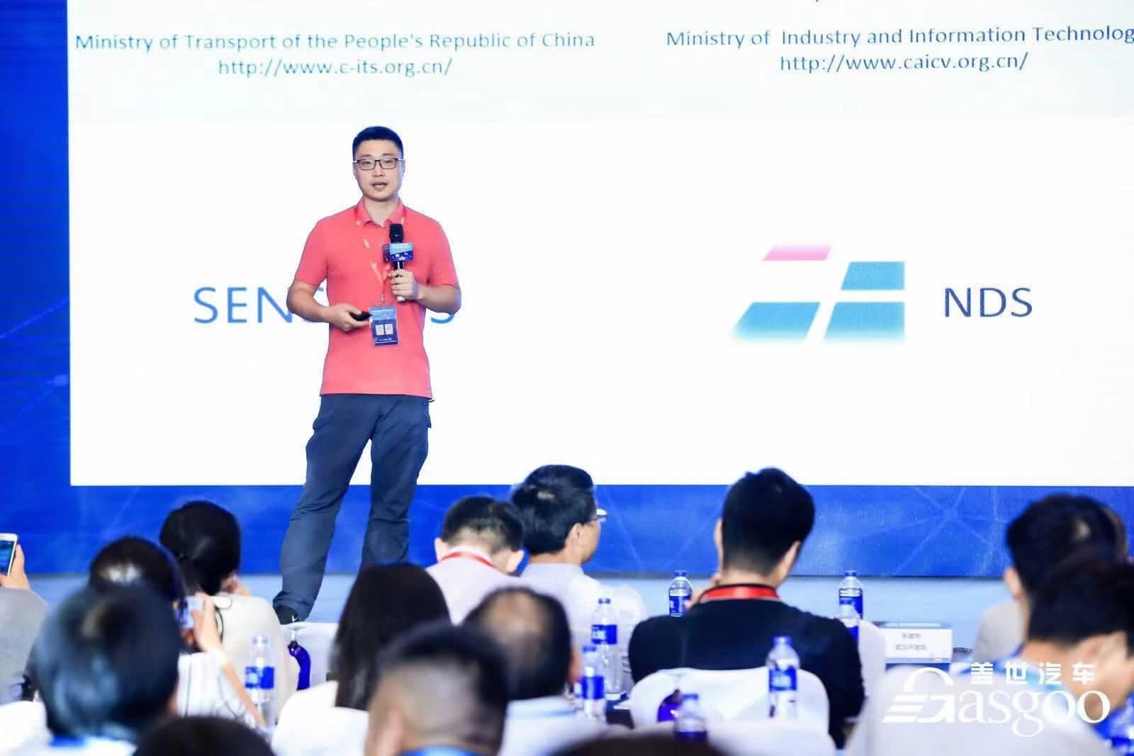 耀世娱乐 耀世朱瀚：构建实时自动驾驶高精度地图服务